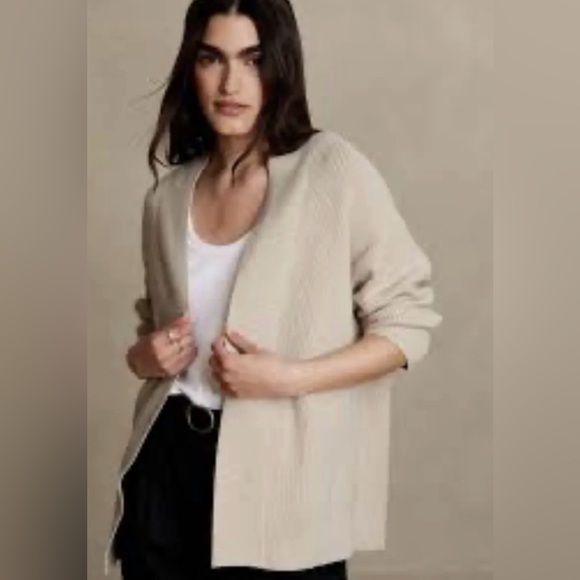 NWT Banana Republic Women's Beige Long Sleeve Open Front Cardigan Size Large - Picture 2 of 10